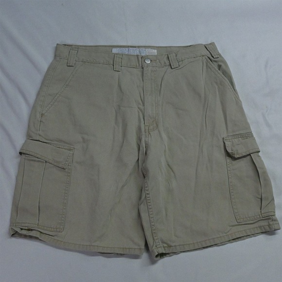Vtg 2000‎ Y2K Silvertab Levi's 36 x 9" Khaki Cargo Shorts - Picture 1 of 7
